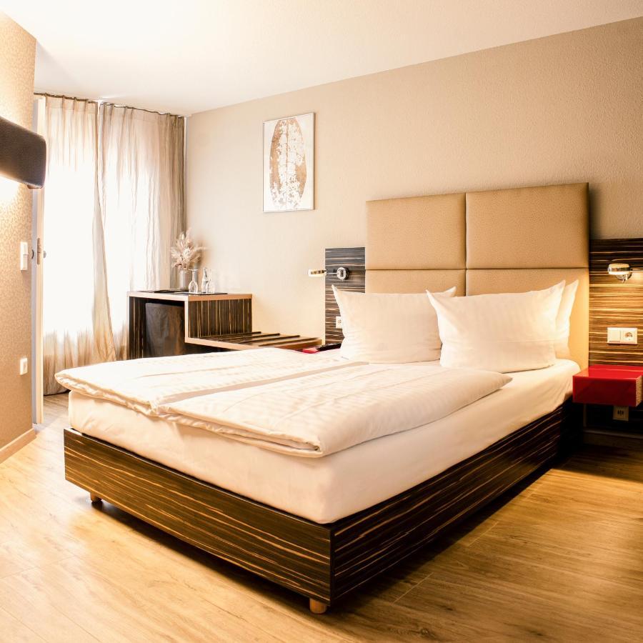 Arkade Hotel Am Theater Χαϊλμπρόν Εξωτερικό φωτογραφία