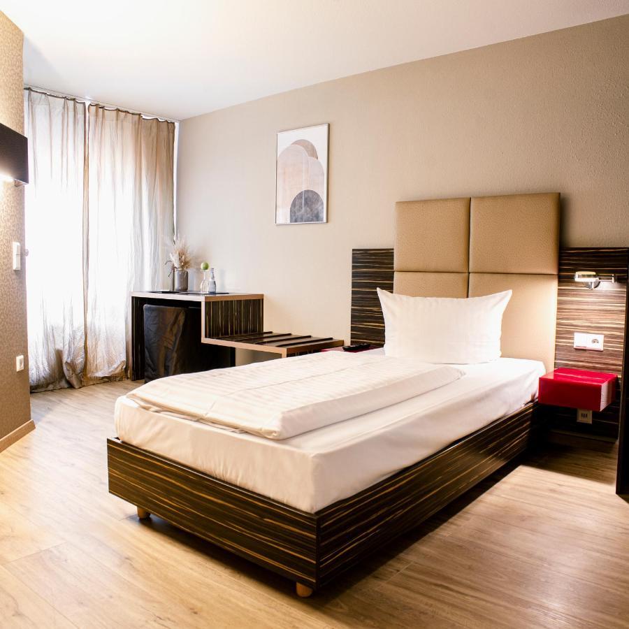 Arkade Hotel Am Theater Χαϊλμπρόν Εξωτερικό φωτογραφία